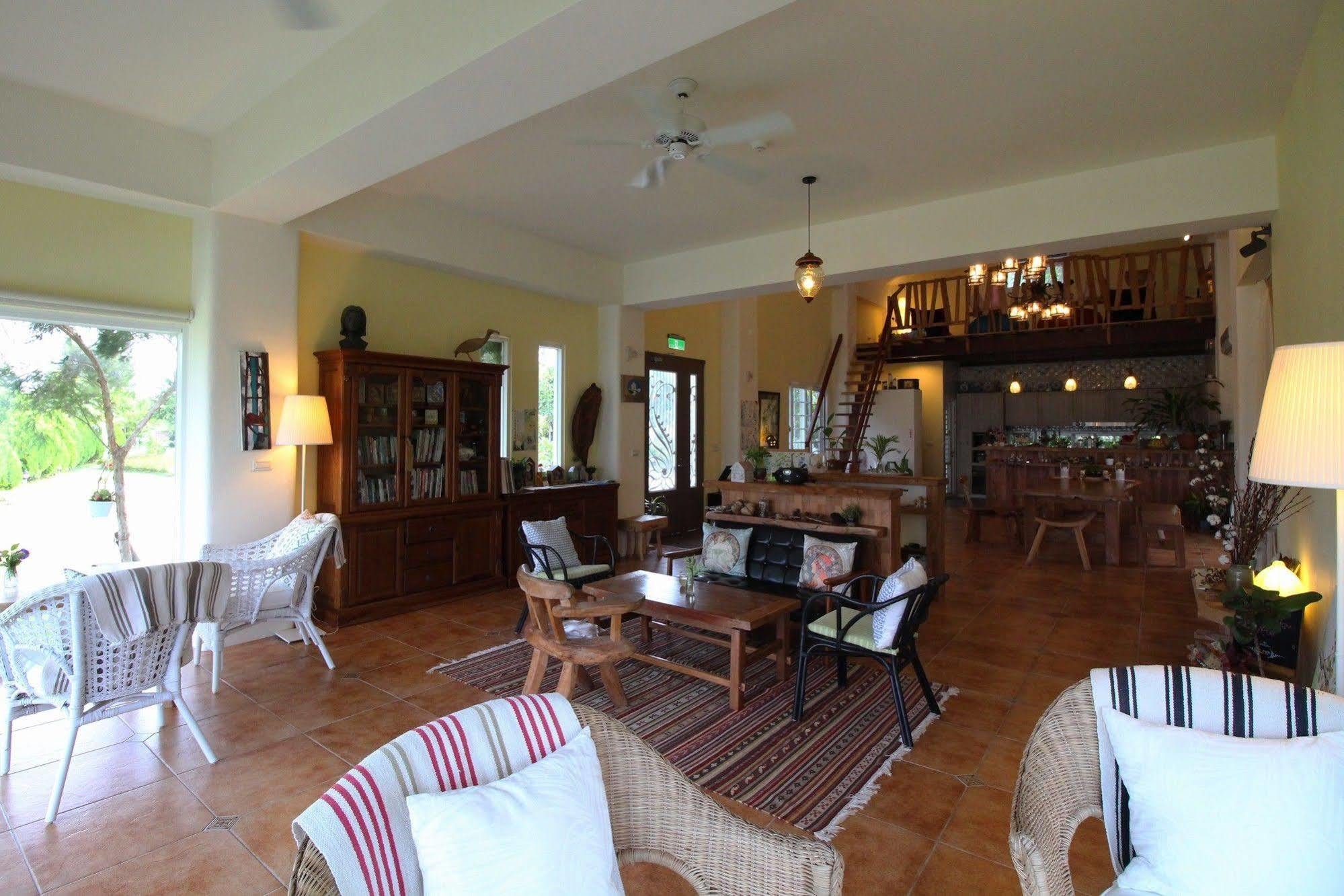 Bonjour Bebe Bed & Breakfast Hengchun Exterior photo