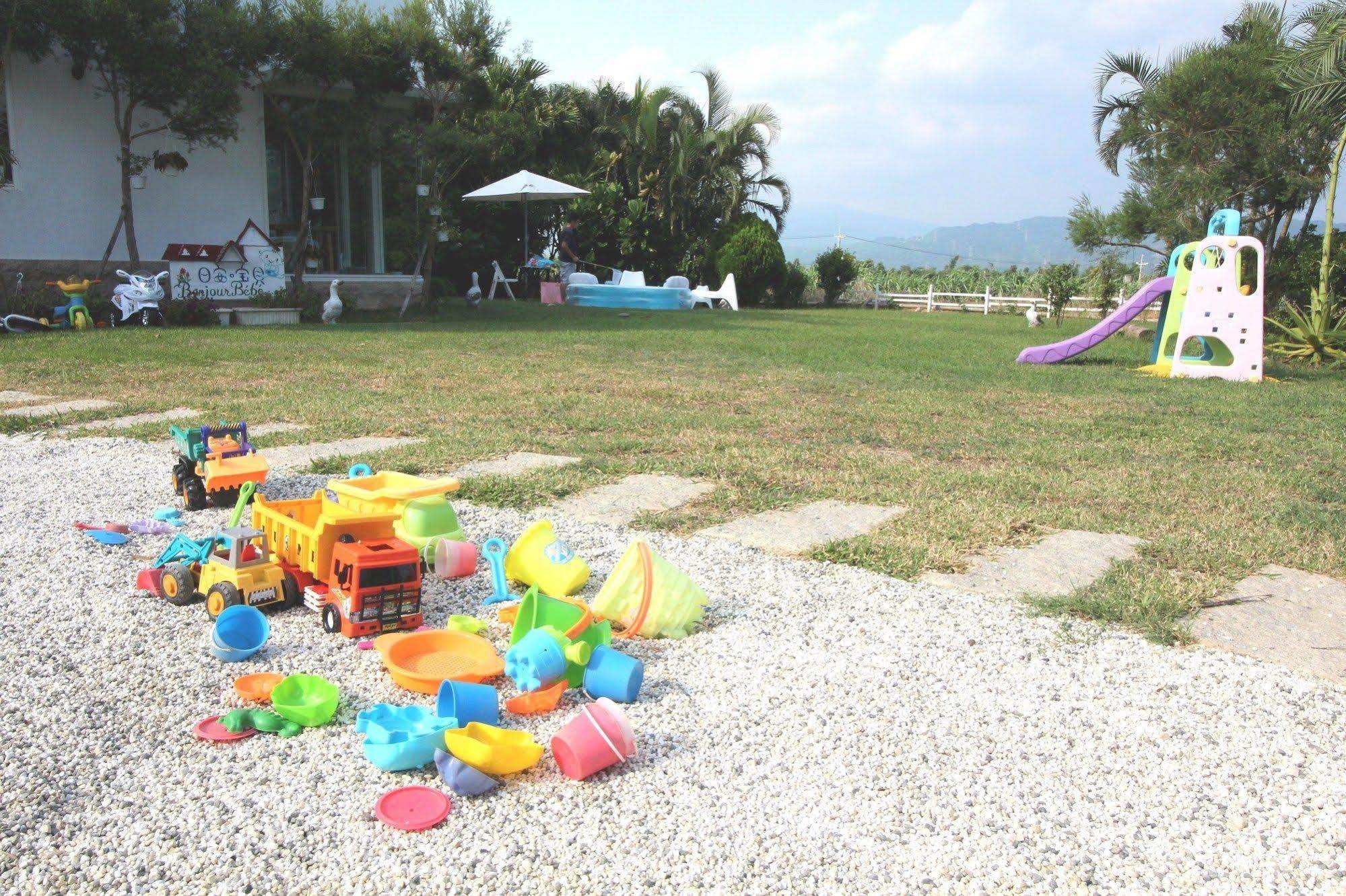 Bonjour Bebe Bed & Breakfast Hengchun Exterior photo